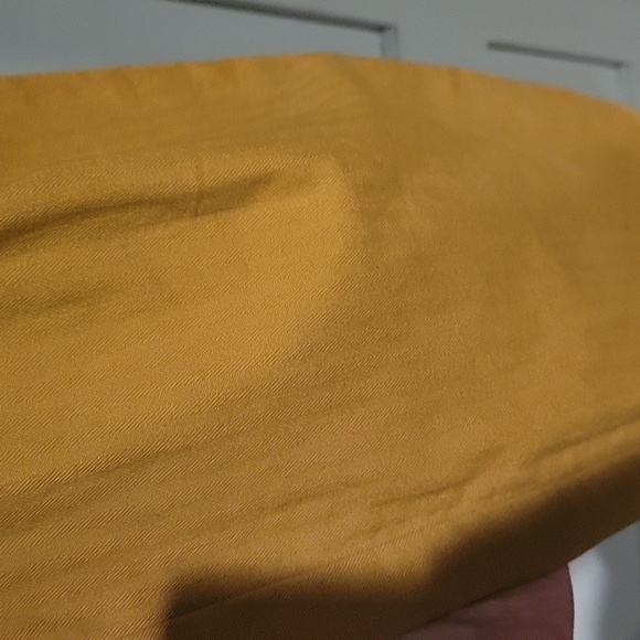 Khaki wide leg pants size xxs but more like a small - Picture 3 of 4